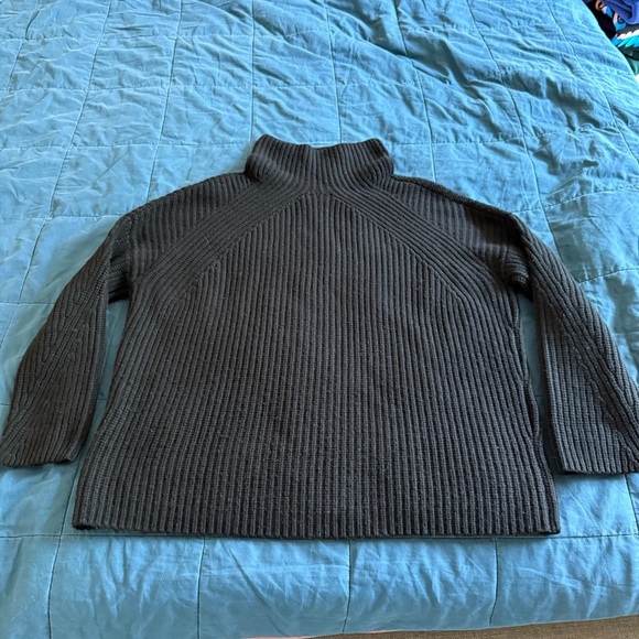 Naadam Cashmino Oversized Ribbed Turtleneck Wool Cashmere Size Small - Picture 5 of 12